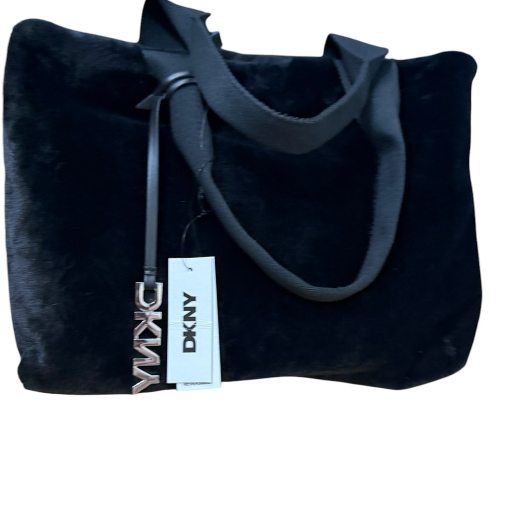 Reversible Faux Fur and Quilt design DKNY black Tote brand new NWT - Picture 2 of 16